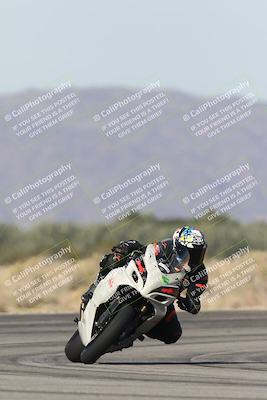 media/Nov-30-2025-TrackXperience (Sun) [[c0061d280f]]/3-Level 1/Session 3 (Turn 16)/